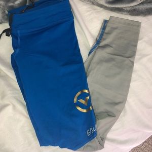 Virus leggings size small